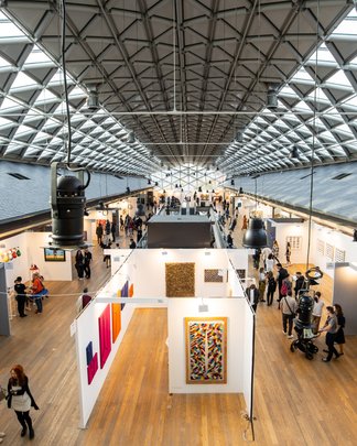 Art Market Budapest image 2